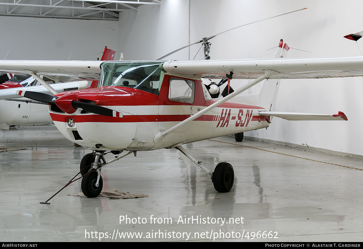 Aircraft Photo of HA-SJV | Cessna 150M | AirHistory.net #496662