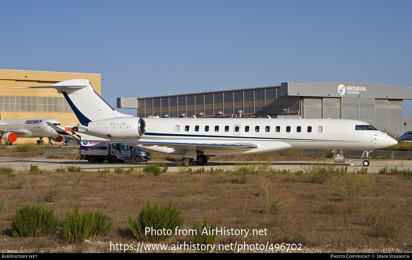 Aircraft Photo of VH-LUN | Bombardier Global 7500 (BD-700-2A12) | AirHistory.net #496702