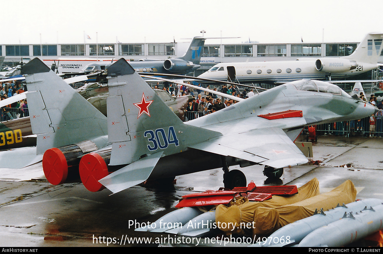 Aircraft Photo of 304 blue | Mikoyan-Gurevich MiG-29UB (9-51) | Russia - Air Force | AirHistory.net #497068