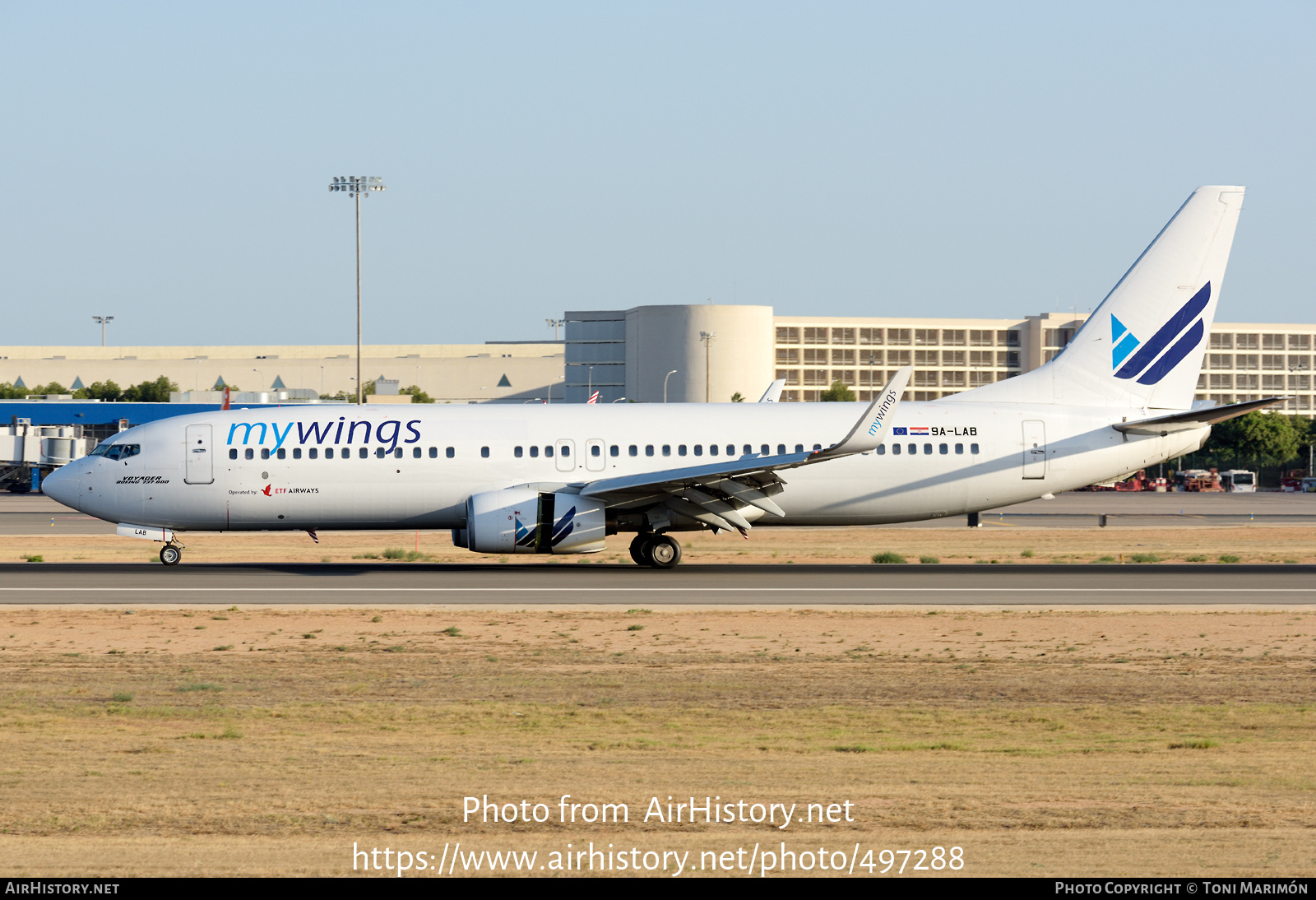 Aircraft Photo of 9A-LAB | Boeing 737-8K5 | MyWings | AirHistory.net #497288