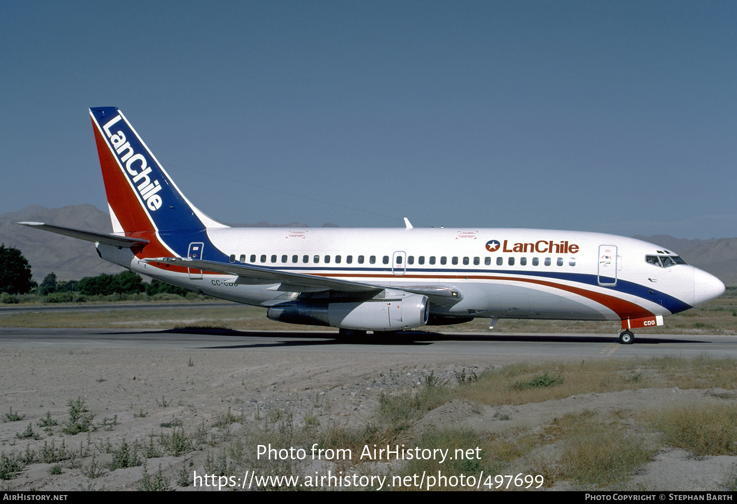 Aircraft Photo of CC-CDG | Boeing 737-291 | LAN Chile - Línea Aérea Nacional | AirHistory.net #497699