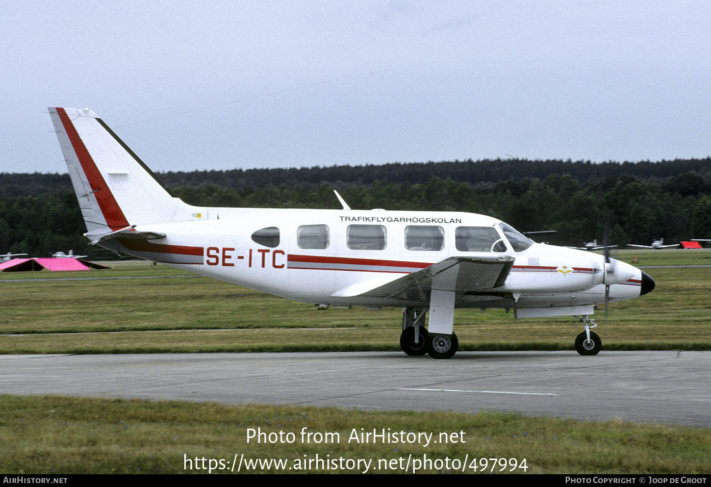 Aircraft Photo of SE-ITC | Piper PA-31-325 Navajo C/R | Trafikflygarhögskolan | AirHistory.net #497994