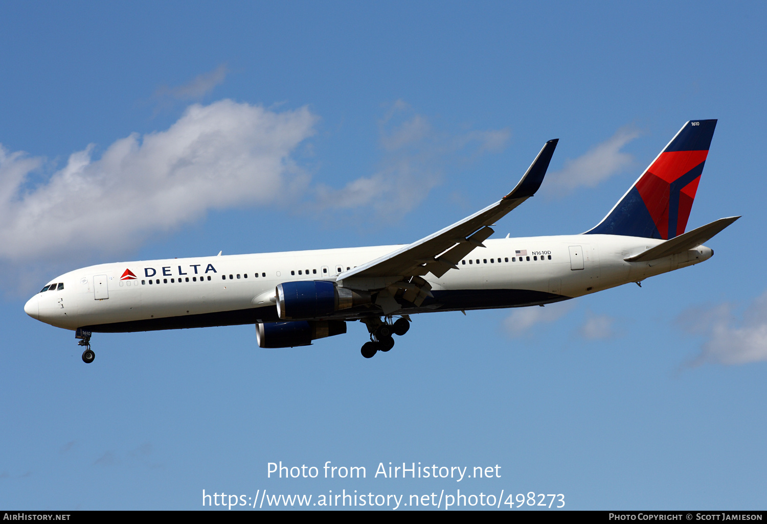 Aircraft Photo of N1610D | Boeing 767-332/ER | Delta Air Lines | AirHistory.net #498273