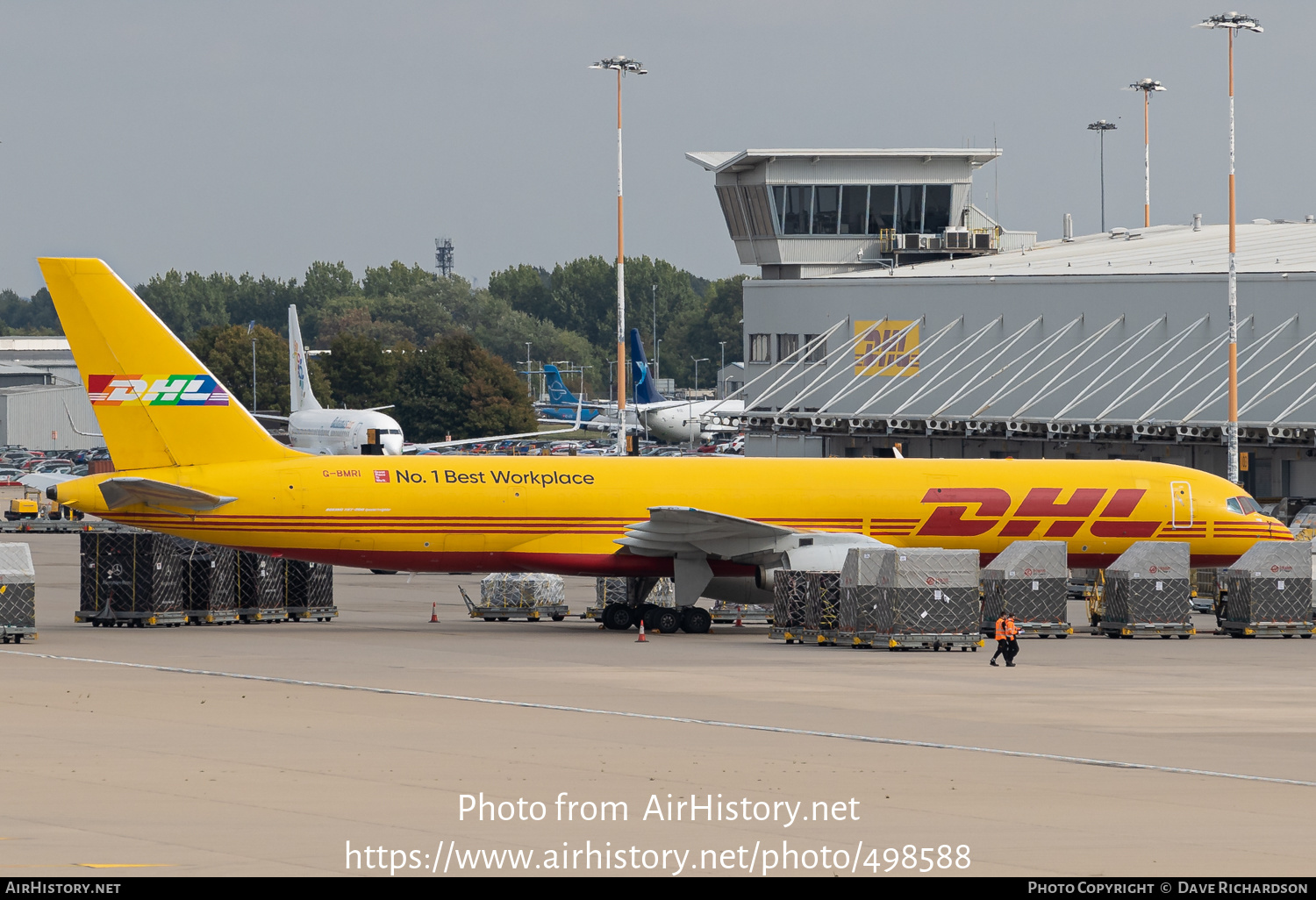 Aircraft Photo of G-BMRI | Boeing 757-236 | DHL International | AirHistory.net #498588