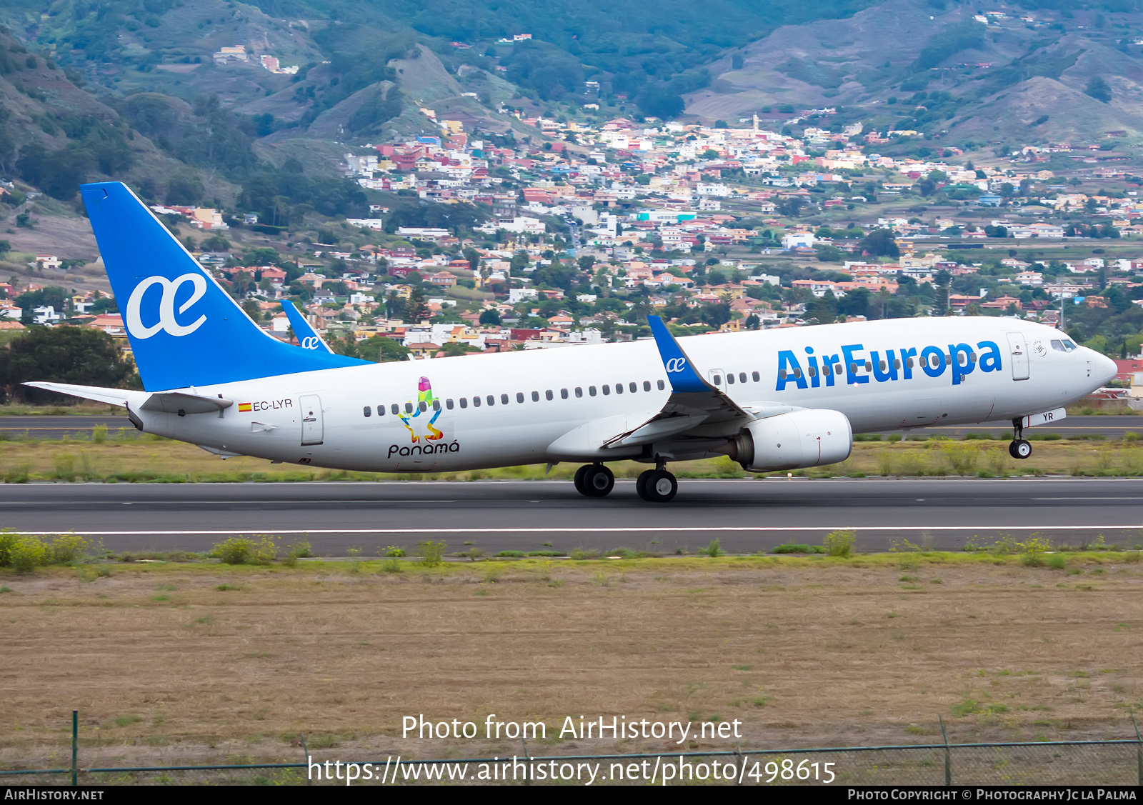 Aircraft Photo of EC-LYR | Boeing 737-85P | Air Europa | AirHistory.net #498615