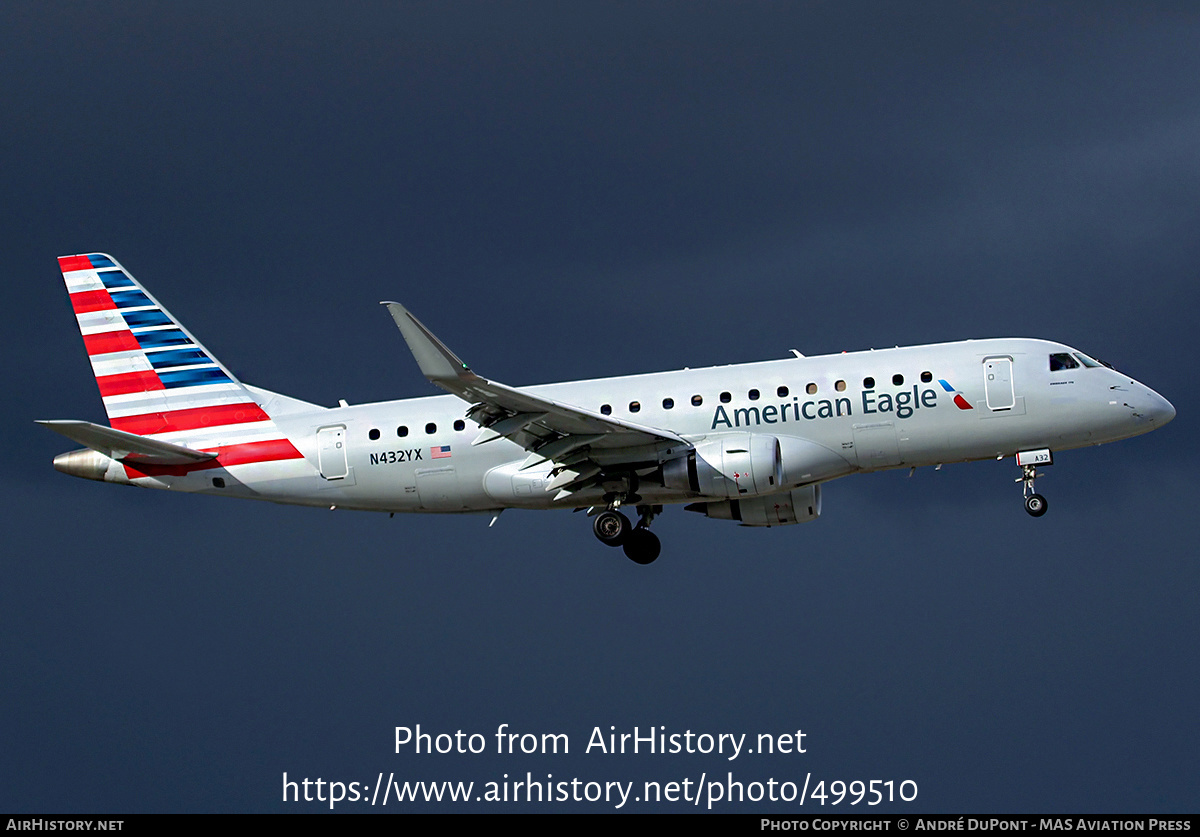 Aircraft Photo of N432YX | Embraer 175LR (ERJ-170-200LR) | American Eagle | AirHistory.net #499510