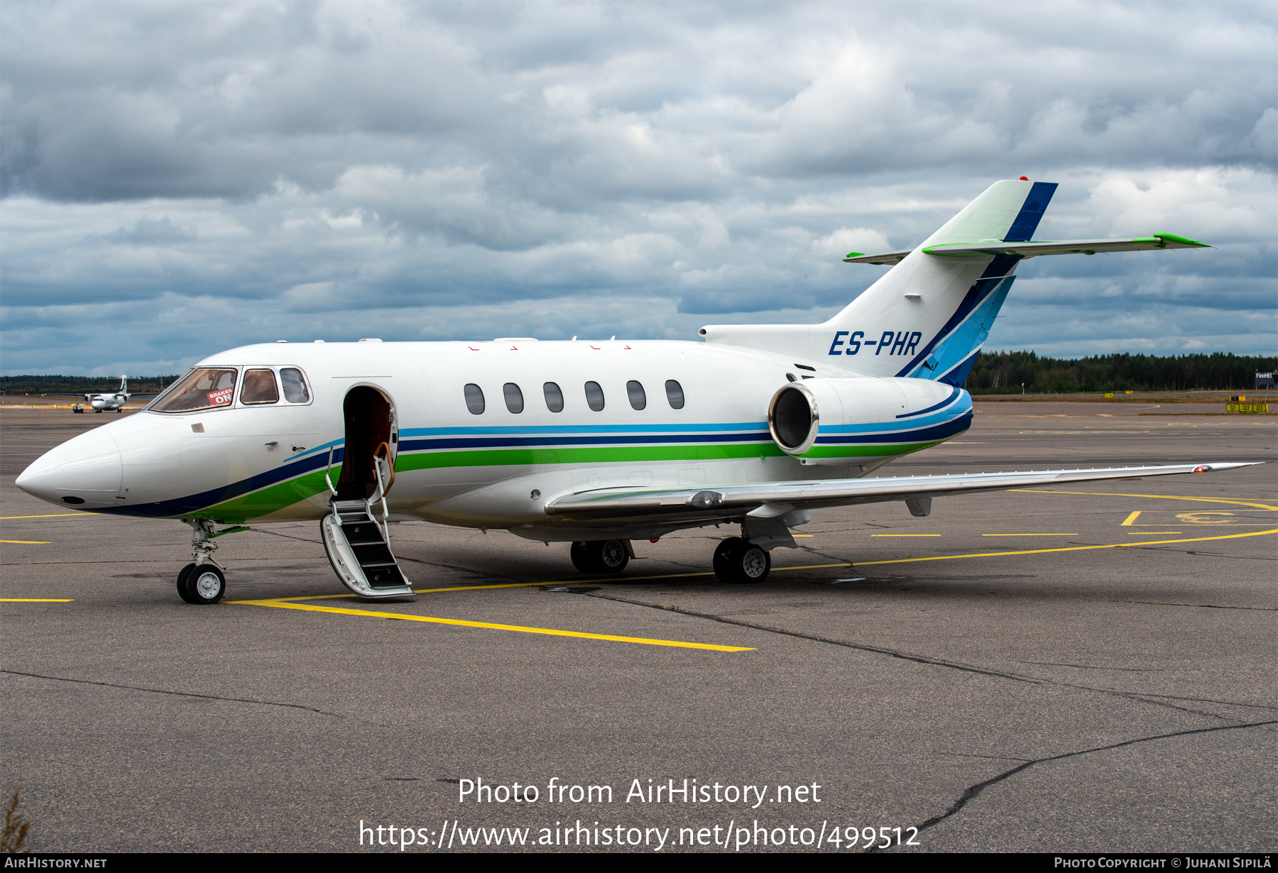 Aircraft Photo of ES-PHR | Hawker Beechcraft 750 | AirHistory.net #499512