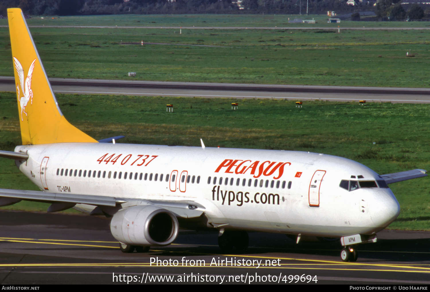 Aircraft Photo of TC APM Boeing 737 809 Pegasus Airlines