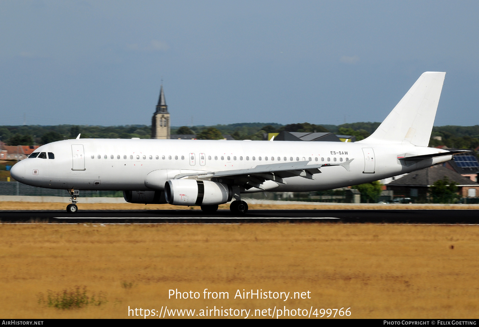 Aircraft Photo of ES-SAW | Airbus A320-232 | AirHistory.net #499766