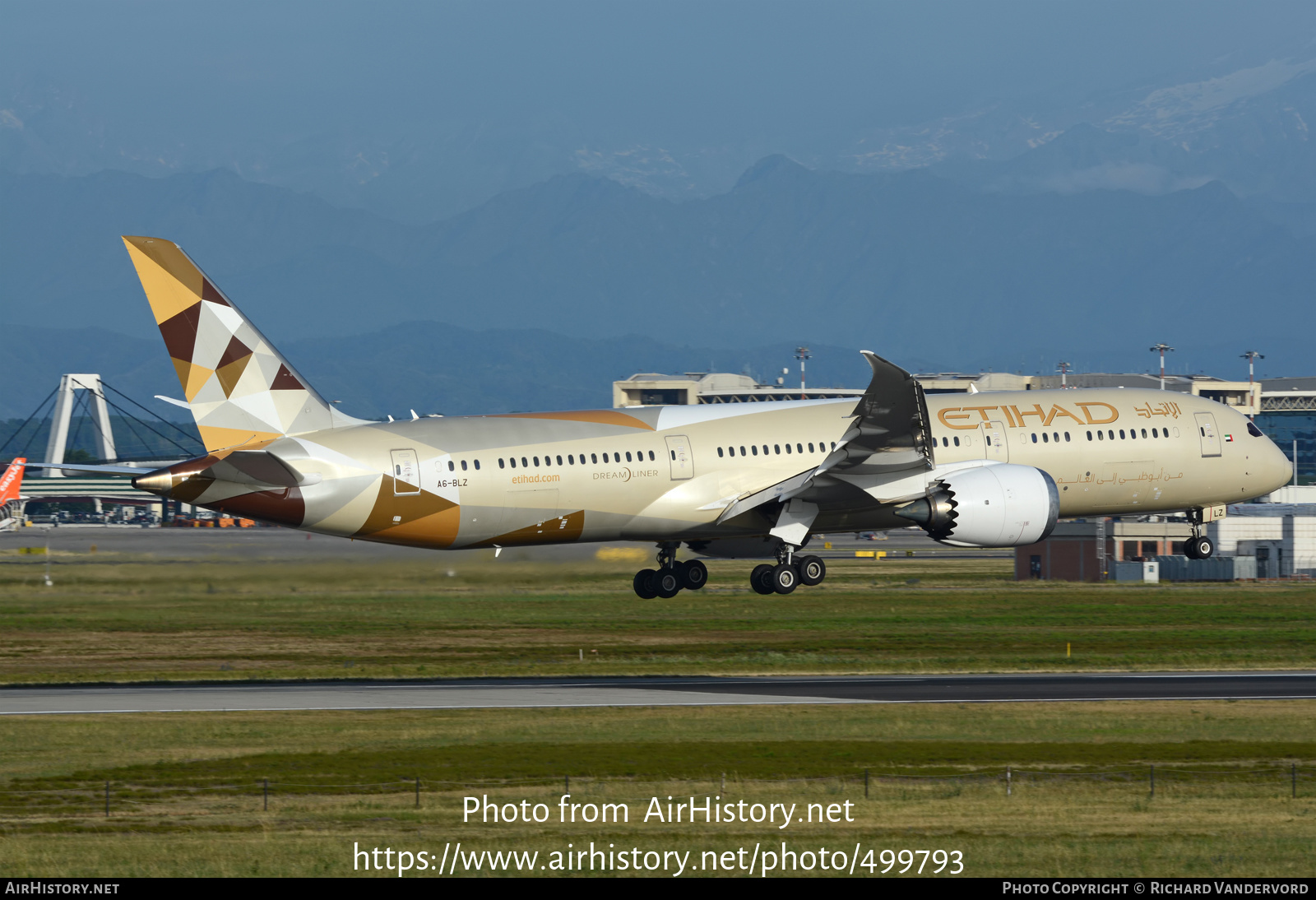 Aircraft Photo of A6-BLZ | Boeing 787-9 Dreamliner | Etihad Airways | AirHistory.net #499793