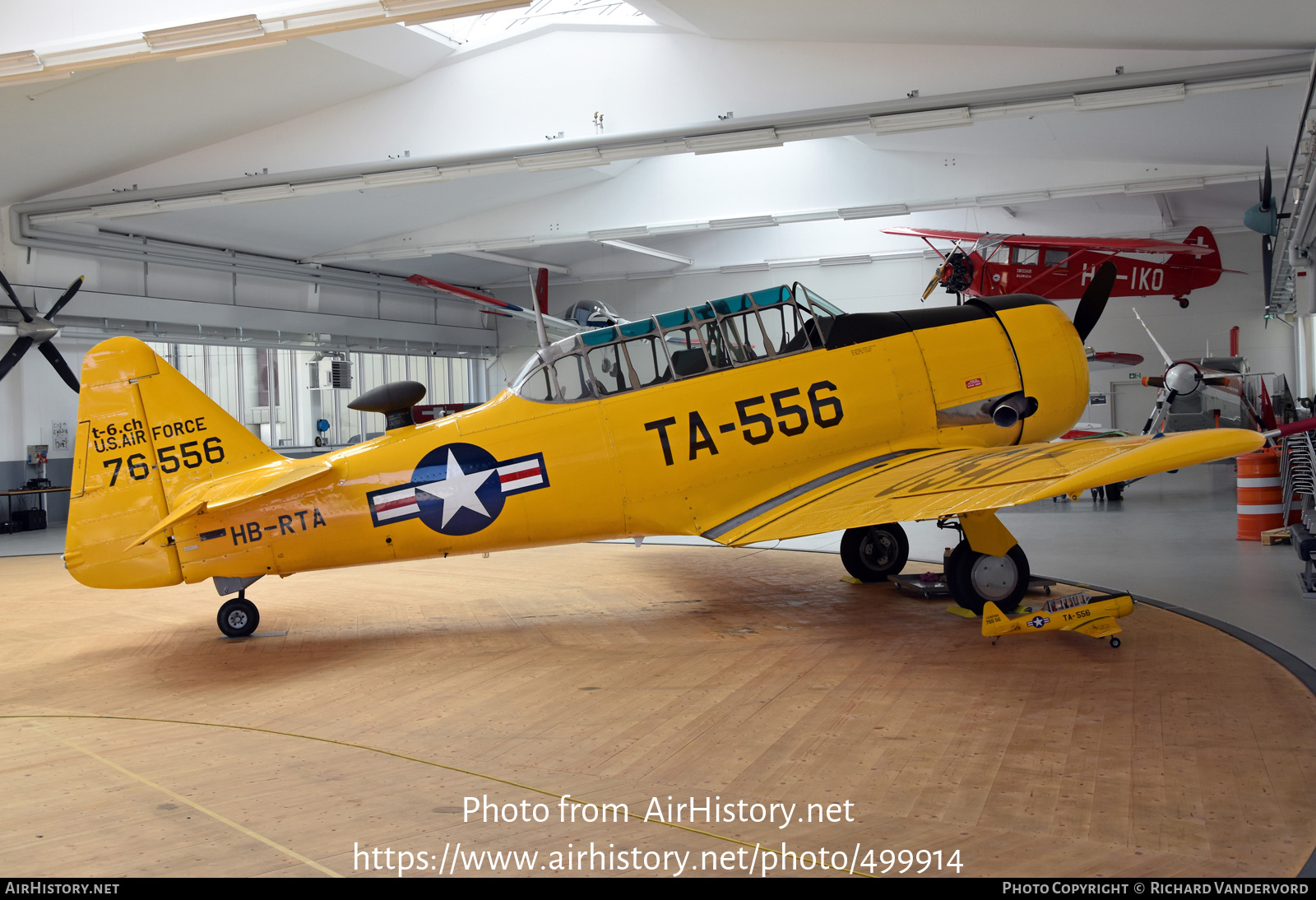 Aircraft Photo of HB-RTA / 76556 | North American AT-16 Harvard II | USA - Air Force | AirHistory.net #499914