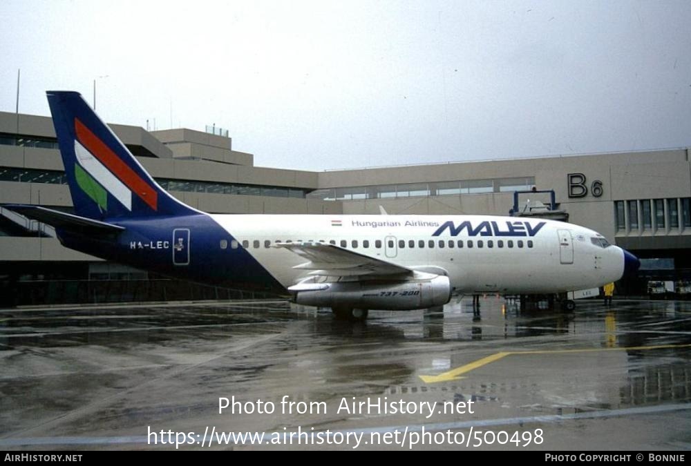 Aircraft Photo of HA-LEC | Boeing 737-2T5/Adv | Malév - Hungarian Airlines | AirHistory.net #500498