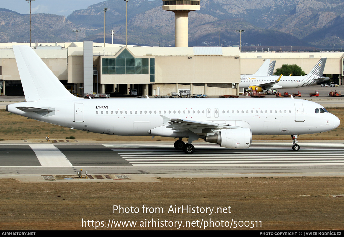 Aircraft Photo of LY-FAS | Airbus A320-214 | AirHistory.net #500511