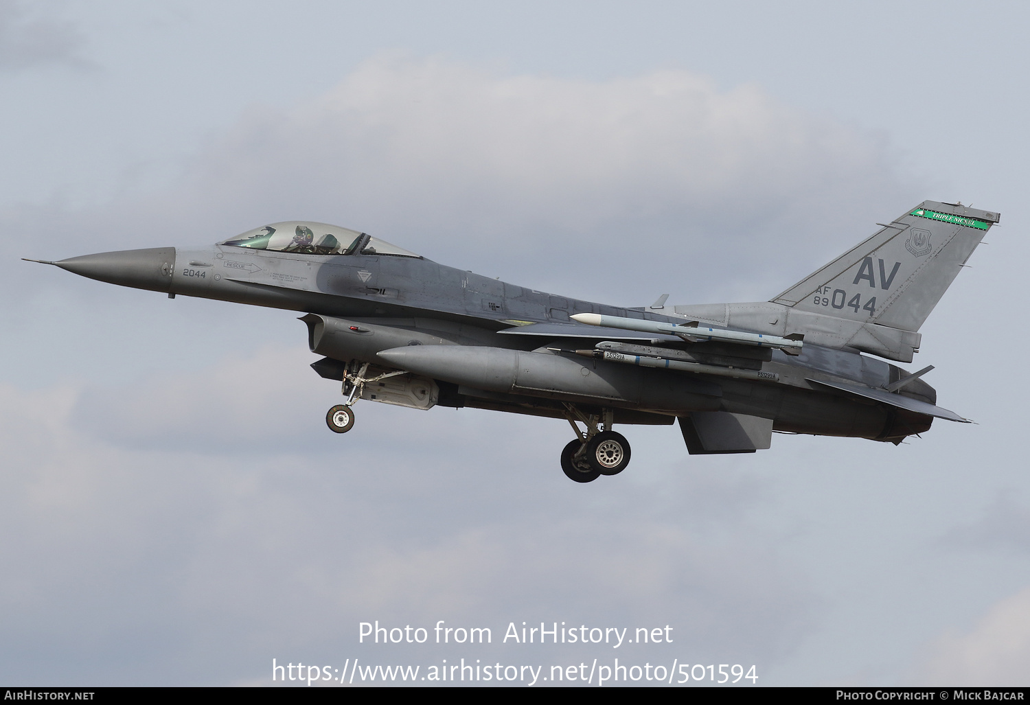 Aircraft Photo of 89-2044 / AF89-044 | Lockheed Martin F-16CM Fighting Falcon | USA - Air Force | AirHistory.net #501594