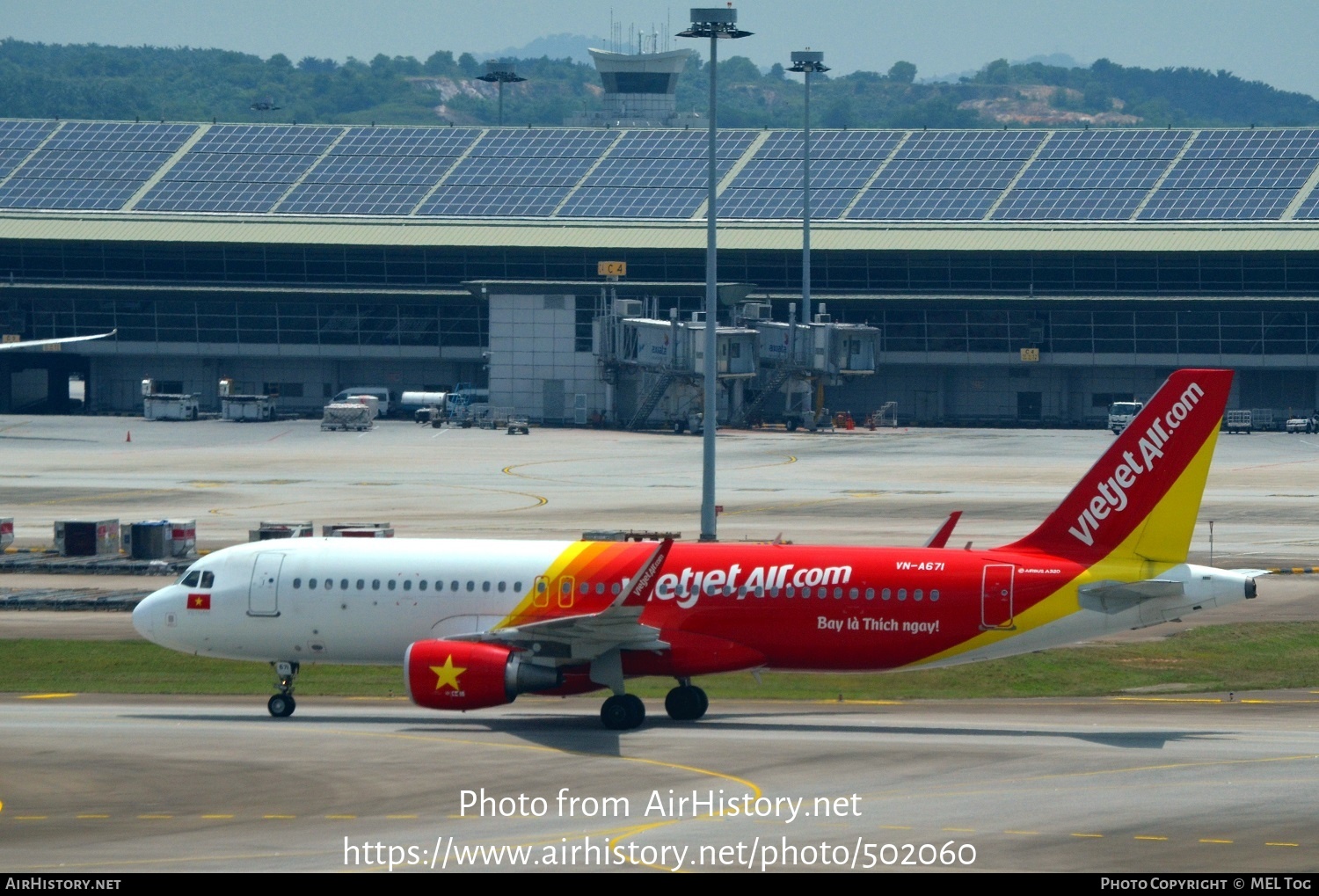 Aircraft Photo of VN-A671 | Airbus A320-214 | VietJet Air | AirHistory.net #502060