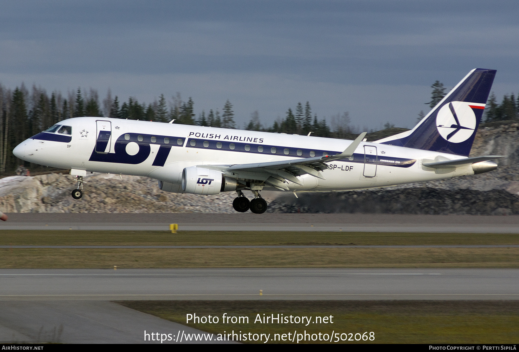 Aircraft Photo of SP-LDF | Embraer 170LR (ERJ-170-100LR) | LOT Polish Airlines - Polskie Linie Lotnicze | AirHistory.net #502068