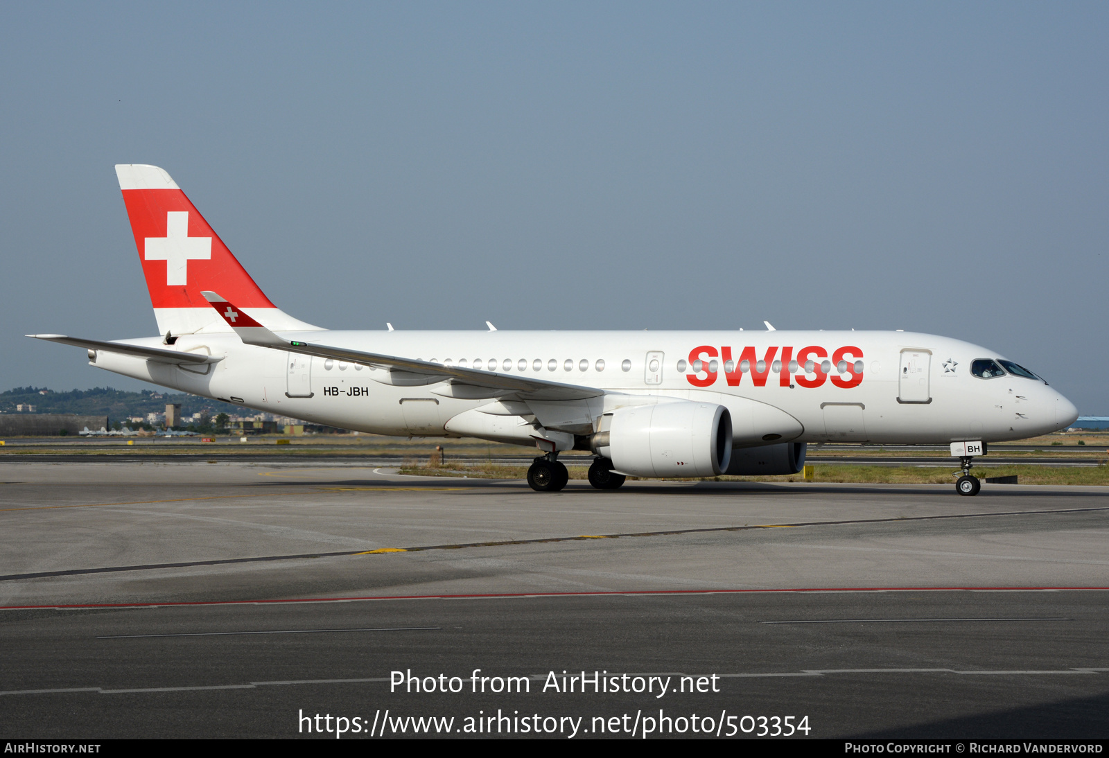 Aircraft Photo of HB-JBH | Bombardier CSeries CS100 (BD-500-1A10) | Swiss International Air Lines | AirHistory.net #503354