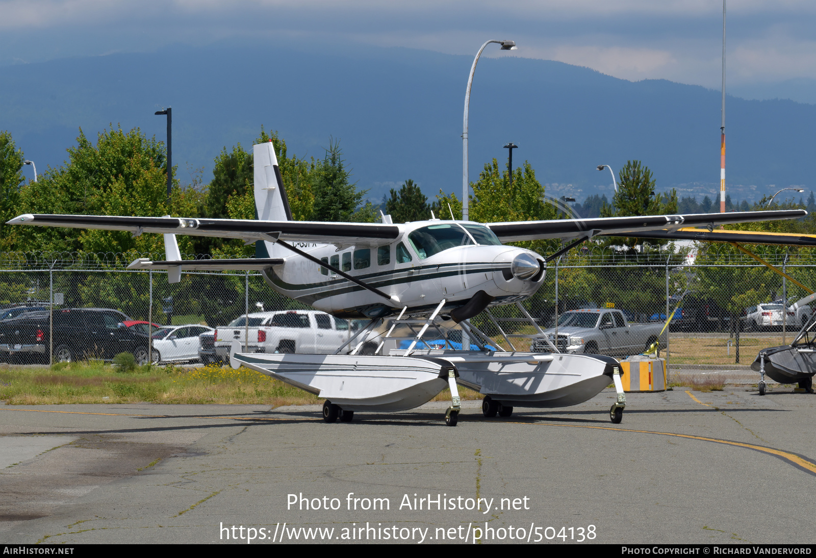 Aircraft Photo of C-GJPX | Cessna 208 Caravan I | Gulf Island Seaplanes | AirHistory.net #504138