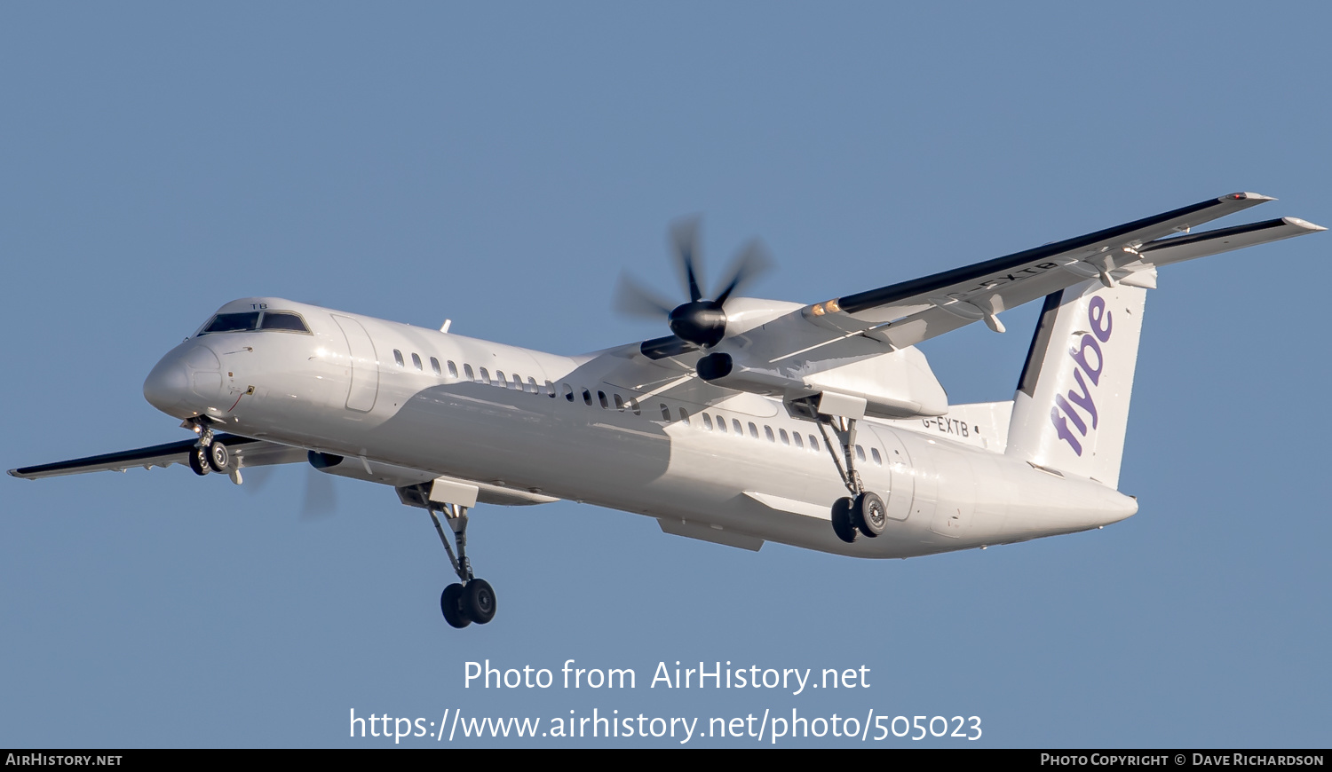 Aircraft Photo of G-EXTB | Bombardier DHC-8-402 Dash 8 | Flybe | AirHistory.net #505023