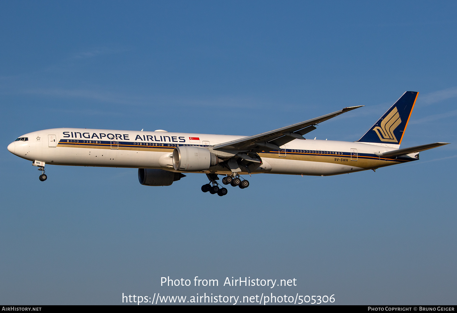 Aircraft Photo of 9V-SWH | Boeing 777-312/ER | Singapore Airlines | AirHistory.net #505306