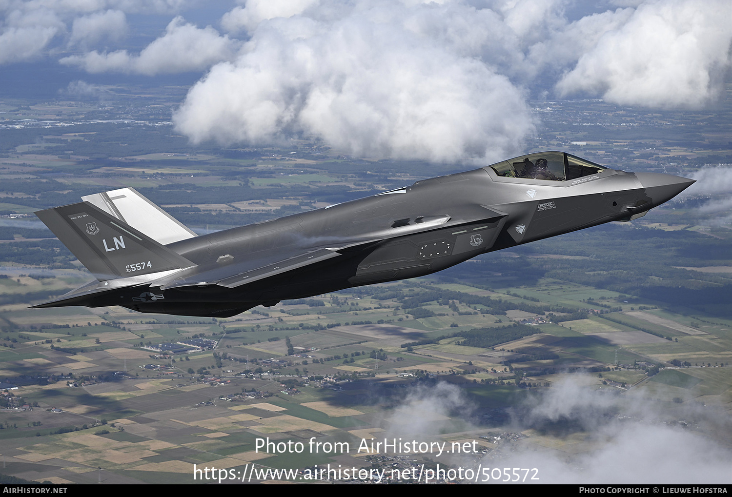 Aircraft Photo of 20-5574 / AF20-5574 | Lockheed Martin F-35A Lightning II | USA - Air Force | AirHistory.net #505572