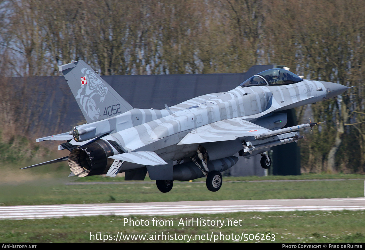 Aircraft Photo of 4052 | General Dynamics F-16C Fighting Falcon | Poland - Air Force | AirHistory.net #506263