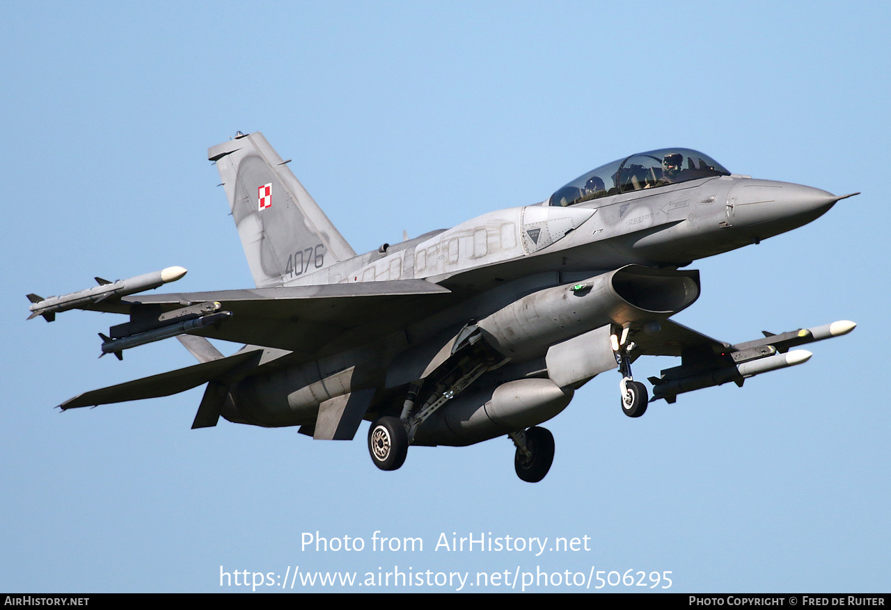 Aircraft Photo of 4076 | General Dynamics F-16D Fighting Falcon | Poland - Air Force | AirHistory.net #506295