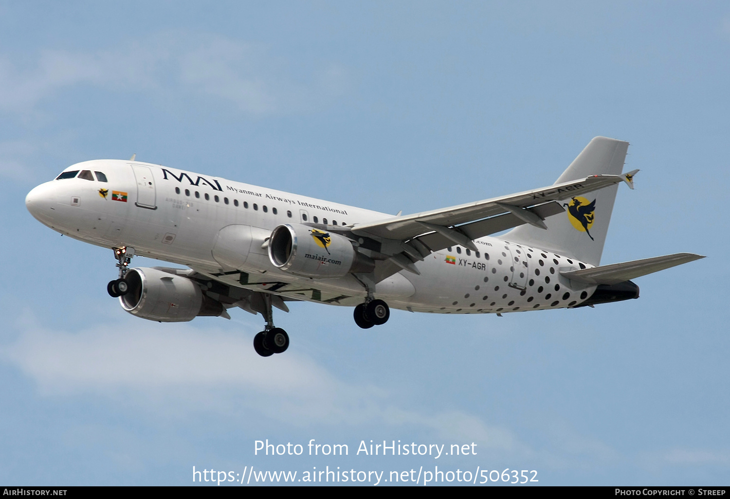 Aircraft Photo of XY-AGR | Airbus A319-112 | Myanmar Airways International - MAI | AirHistory.net #506352