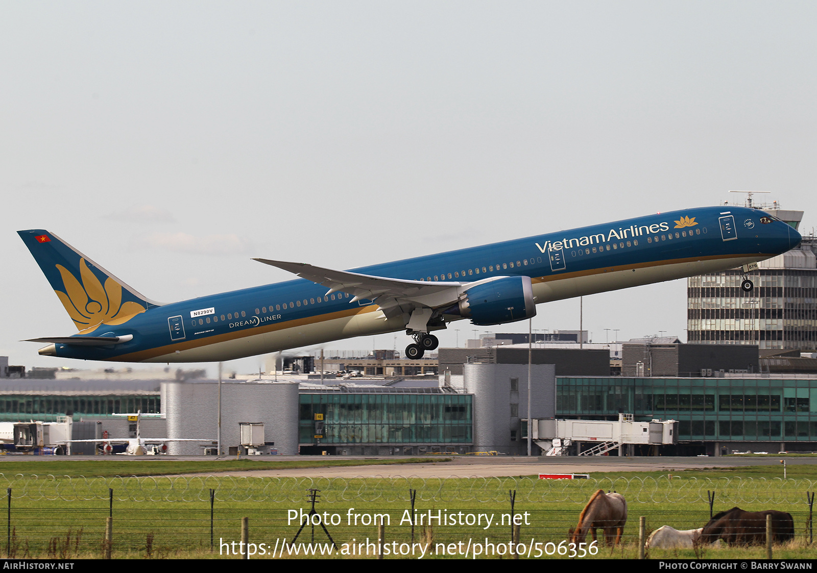 Aircraft Photo of N8290V | Boeing 787-10 Dreamliner | Boeing | Vietnam Airlines | AirHistory.net #506356