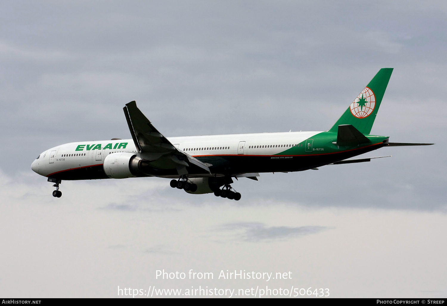 Aircraft Photo of B-16736 | Boeing 777-300/ER | EVA Air | AirHistory.net #506433