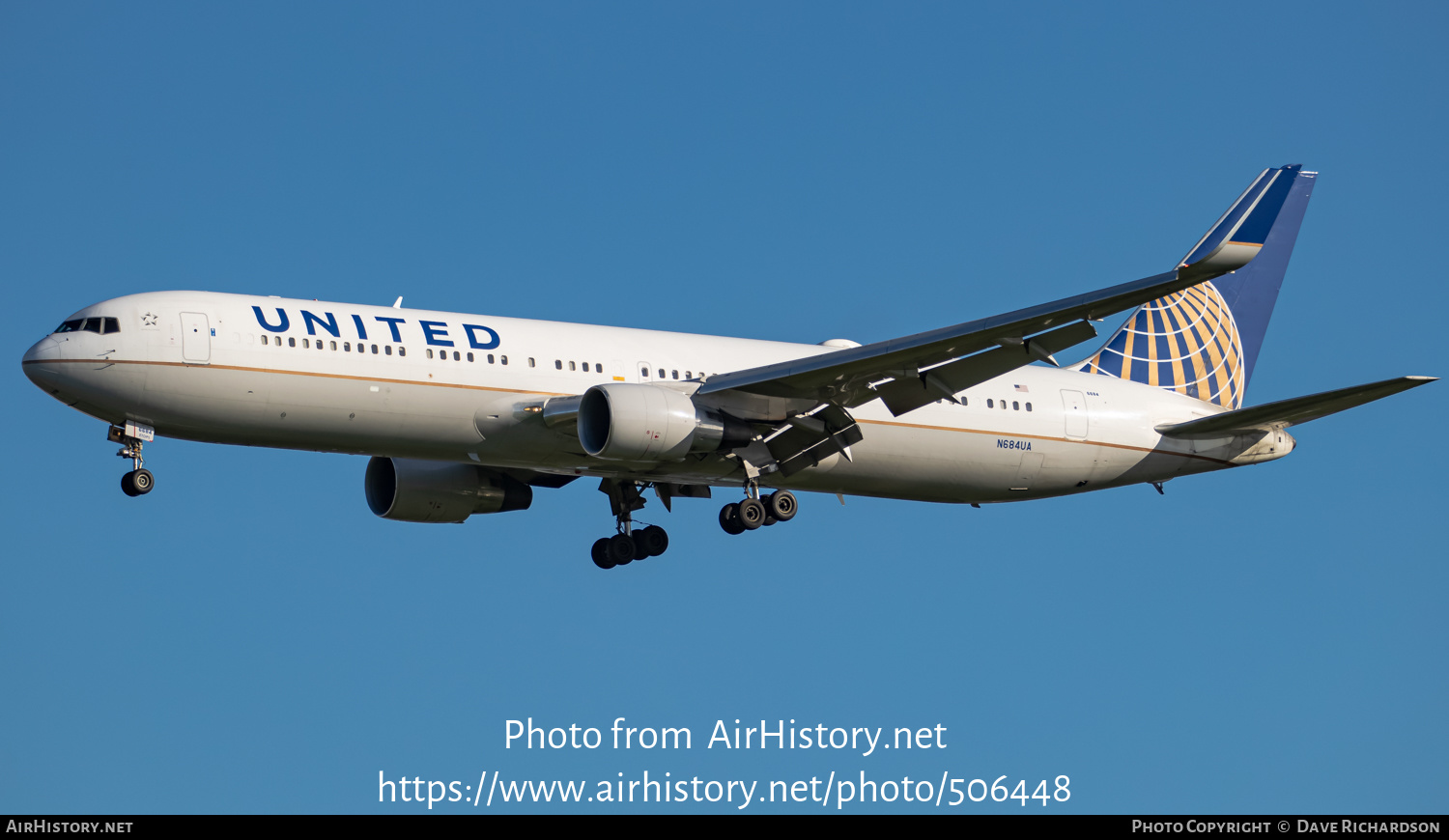 Aircraft Photo of N684UA | Boeing 767-3CB/ER | United Airlines | AirHistory.net #506448