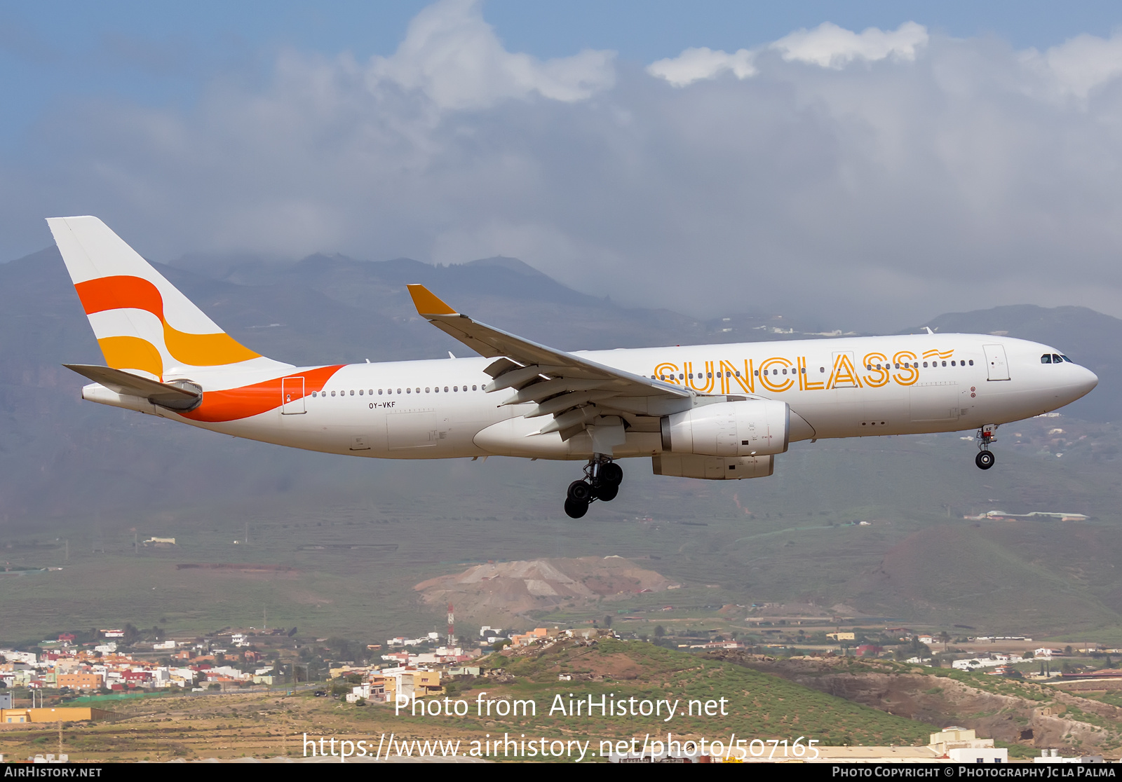 Aircraft Photo of OY-VKF | Airbus A330-243 | Sunclass Airlines | AirHistory.net #507165