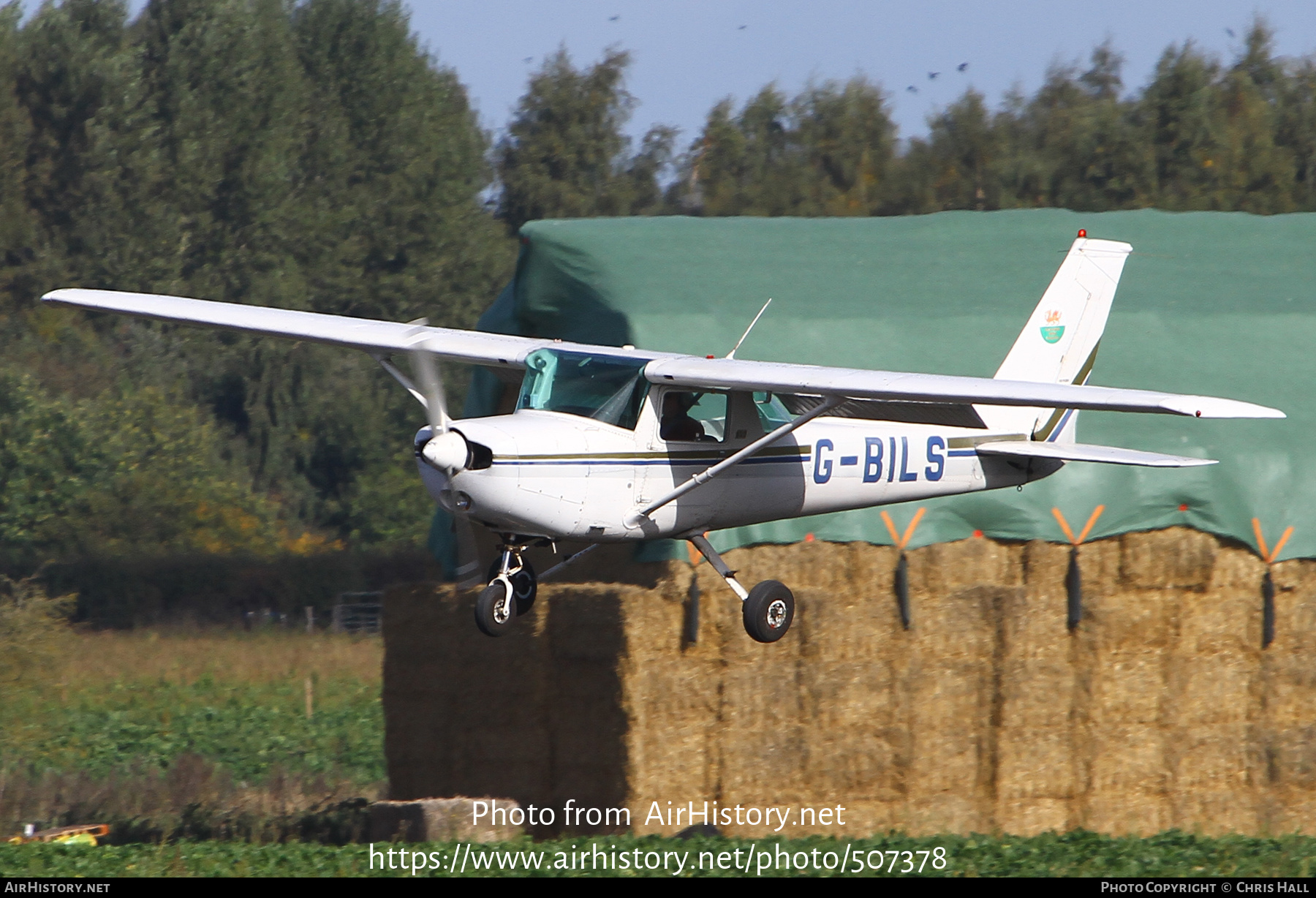 Aircraft Photo of G-BILS | Cessna 152 | AirHistory.net #507378