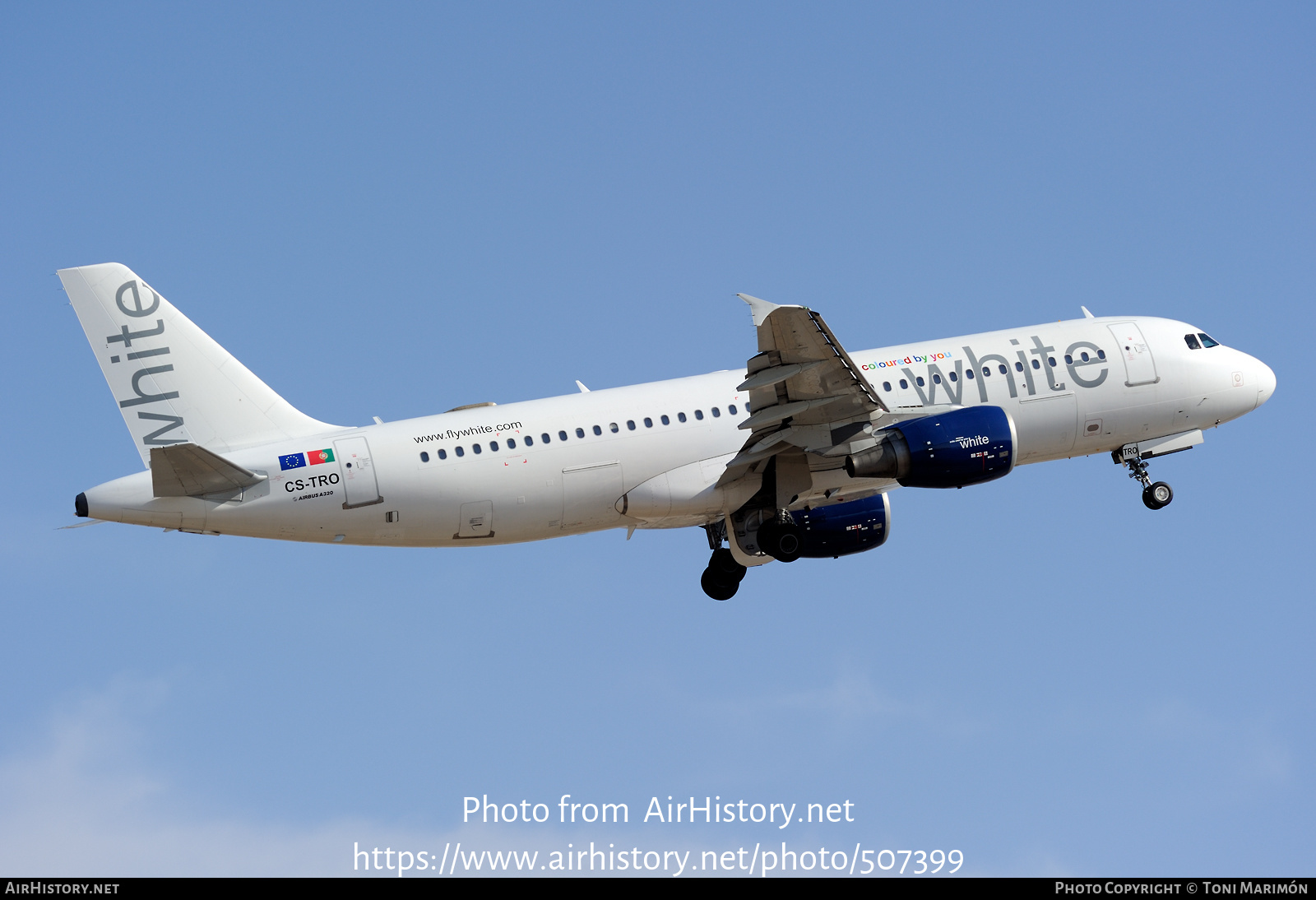 Aircraft Photo of CS-TRO | Airbus A320-214 | White Airways | AirHistory.net #507399