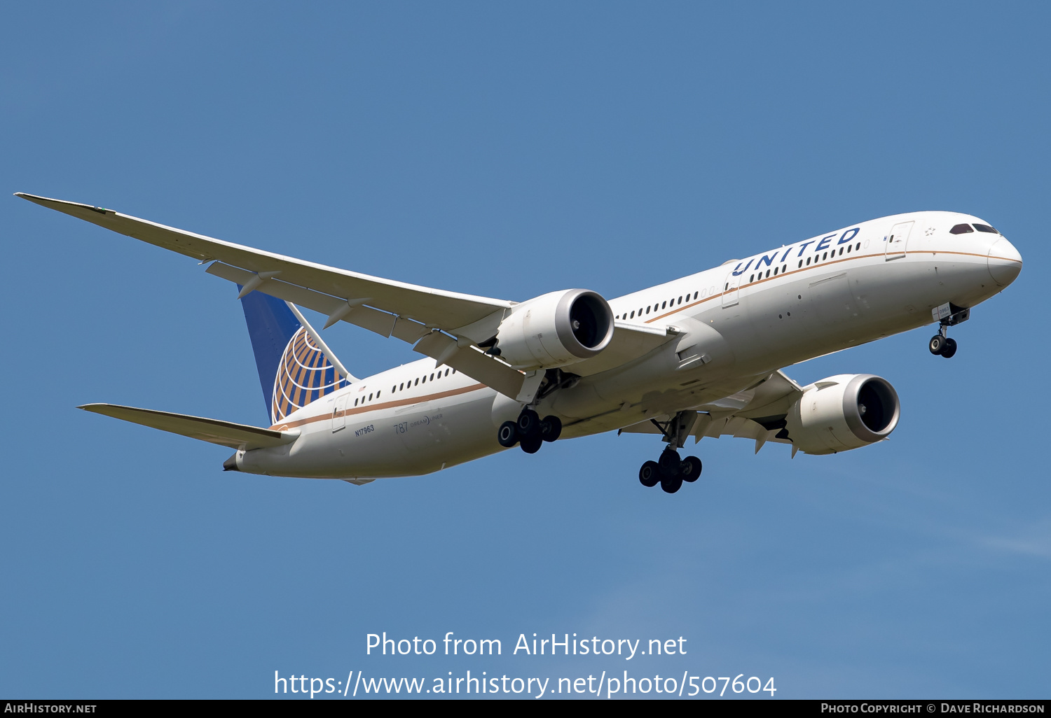 Aircraft Photo of N17963 | Boeing 787-9 Dreamliner | United Airlines | AirHistory.net #507604