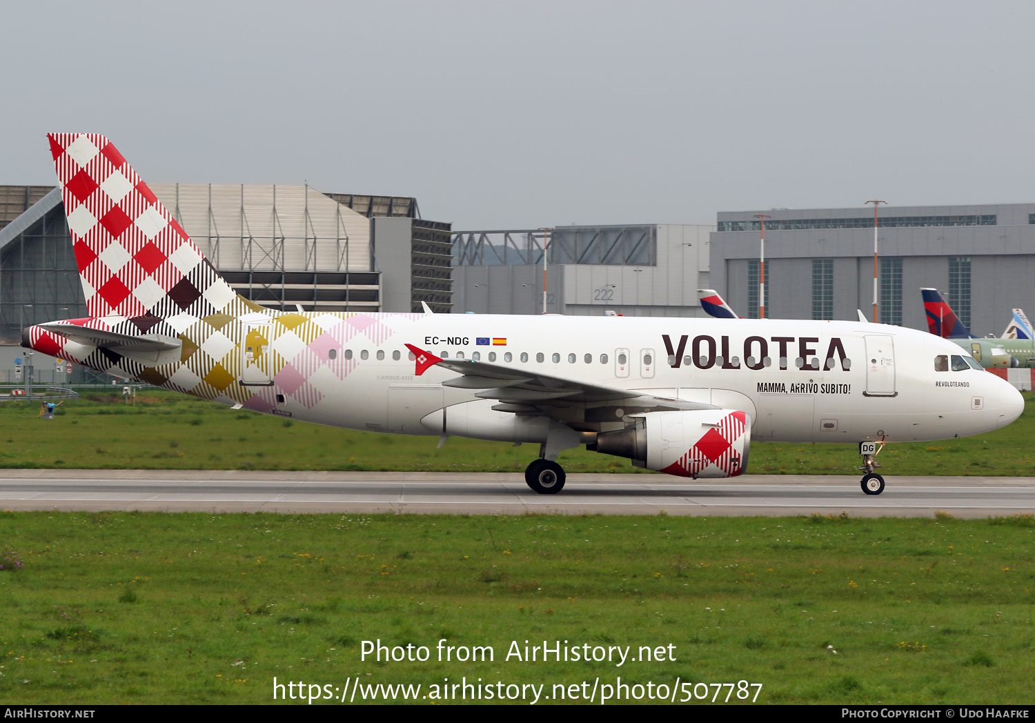 Aircraft Photo of EC-NDG | Airbus A319-111 | Volotea | AirHistory.net #507787