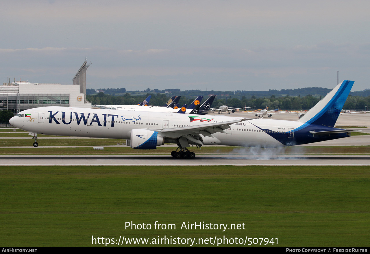 Aircraft Photo of 9K-AOF | Boeing 777-300/ER | Kuwait Airways | AirHistory.net #507941