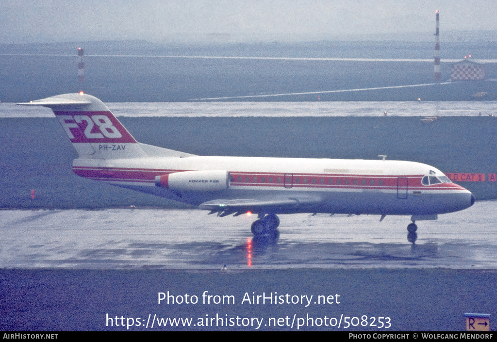 Aircraft Photo of PH-ZAV | Fokker F28-1000 Fellowship | Fokker | AirHistory.net #508253