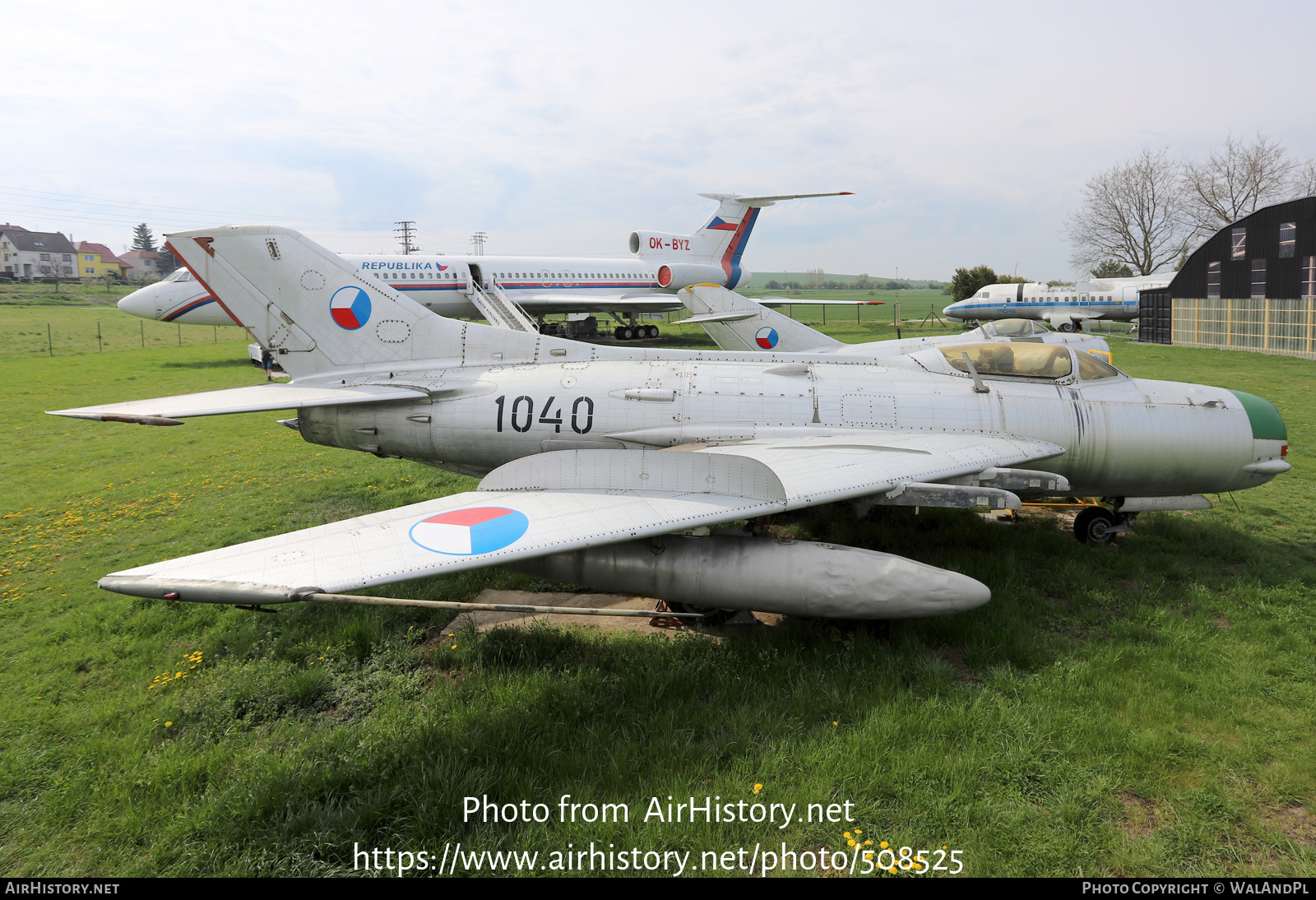 Aircraft Photo of 1040 | Mikoyan-Gurevich MiG-19PM | Czechoslovakia - Air Force | AirHistory.net #508525