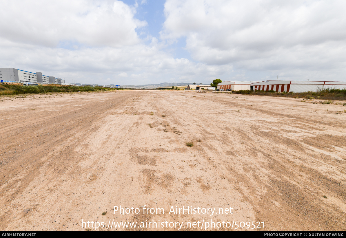 Airport photo of Los Martinez del Puerto (LEMP) in Spain | AirHistory.net #509521