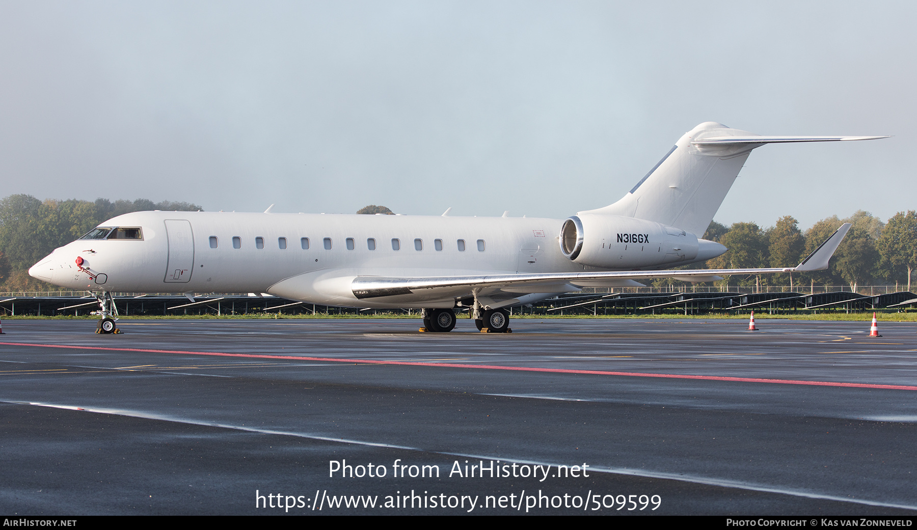 Aircraft Photo of N316GX | Bombardier Global Express XRS (BD-700-1A10) | AirHistory.net #509599