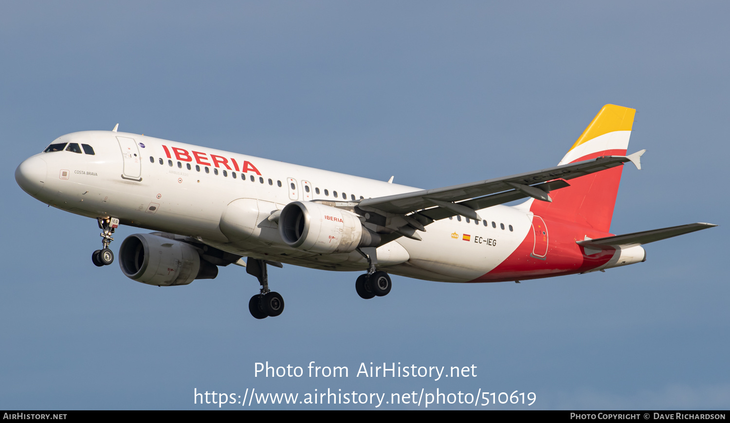 Aircraft Photo of EC-IEG | Airbus A320-214 | Iberia | AirHistory.net #510619