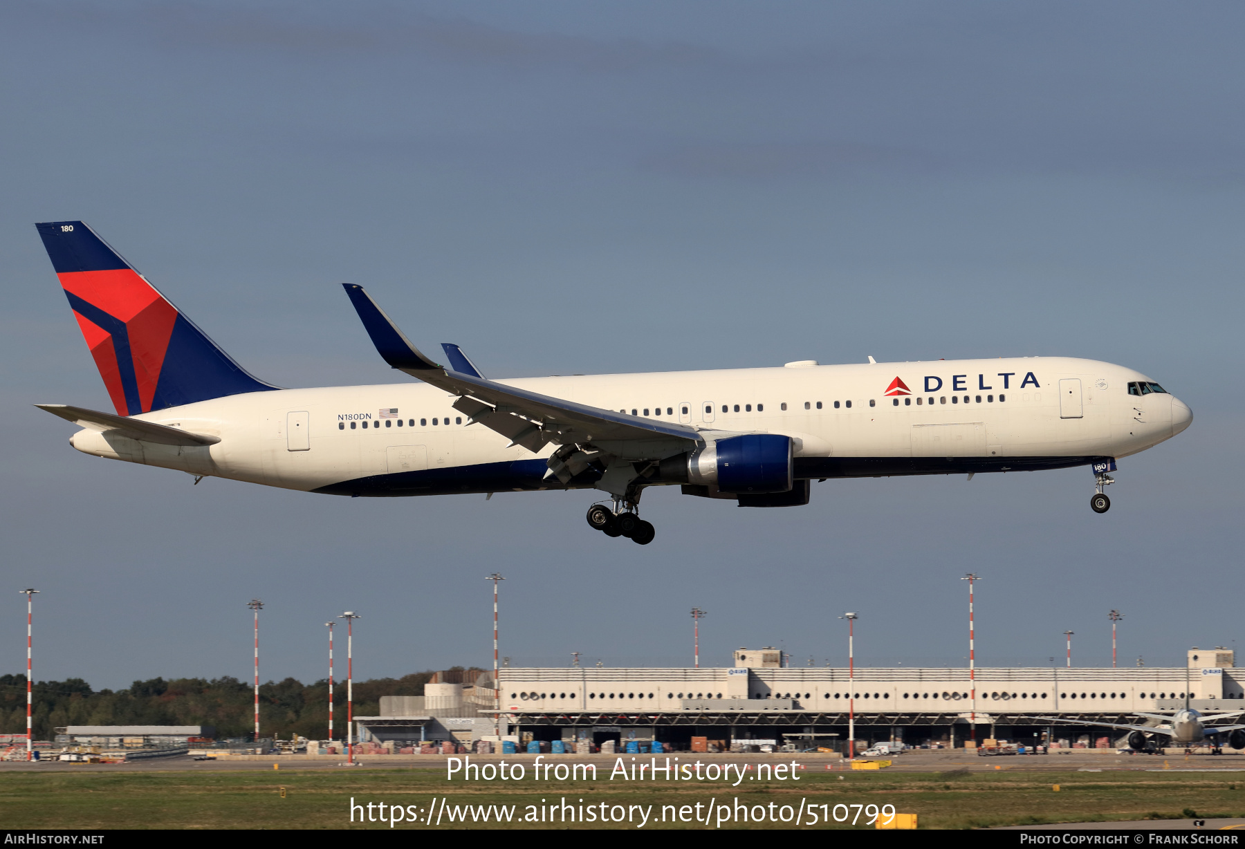 Aircraft Photo of N180DN | Boeing 767-332/ER | Delta Air Lines | AirHistory.net #510799