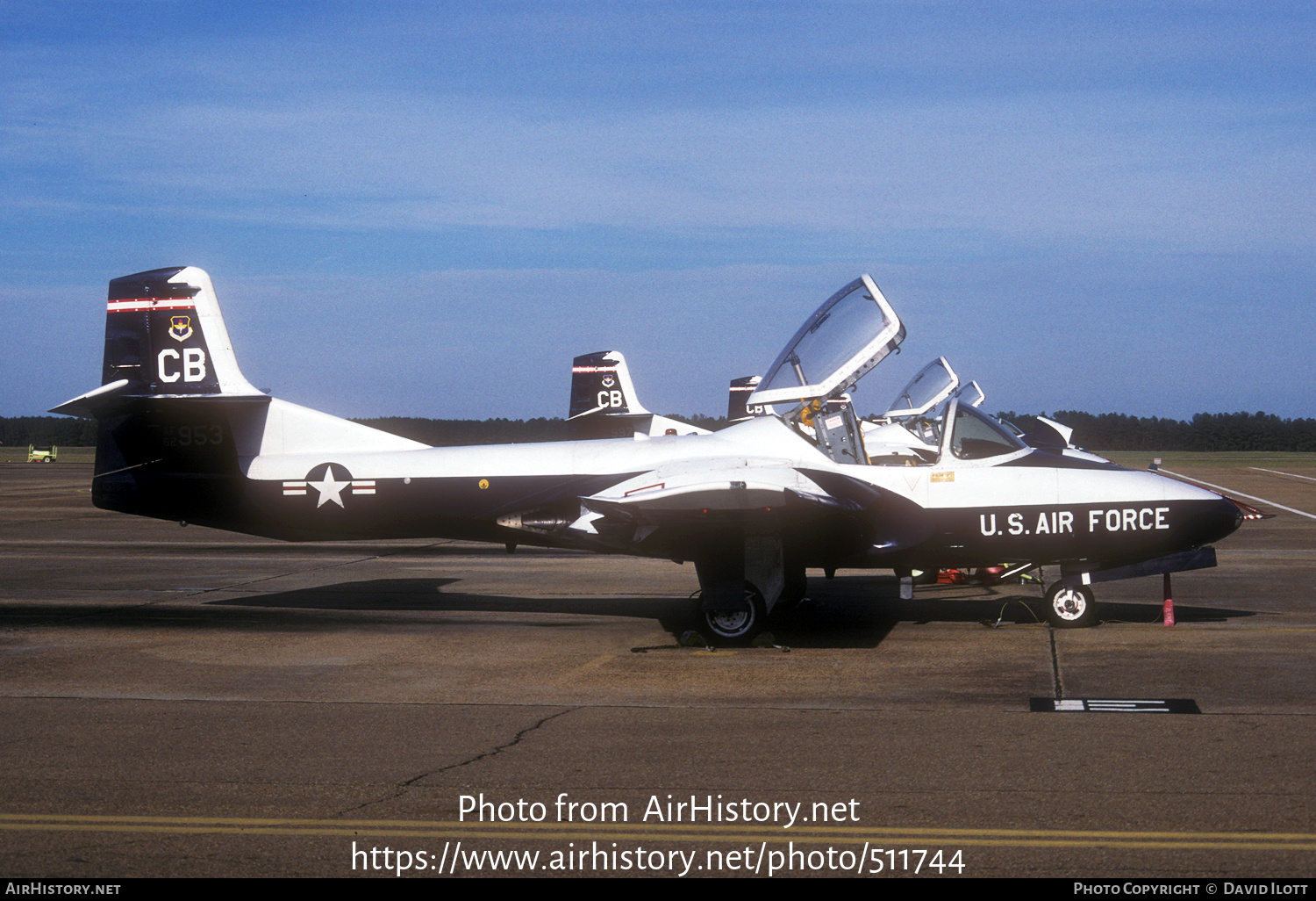 Aircraft Photo of 62-5953 / AF62-953 | Cessna T-37B Tweety Bird | USA ...