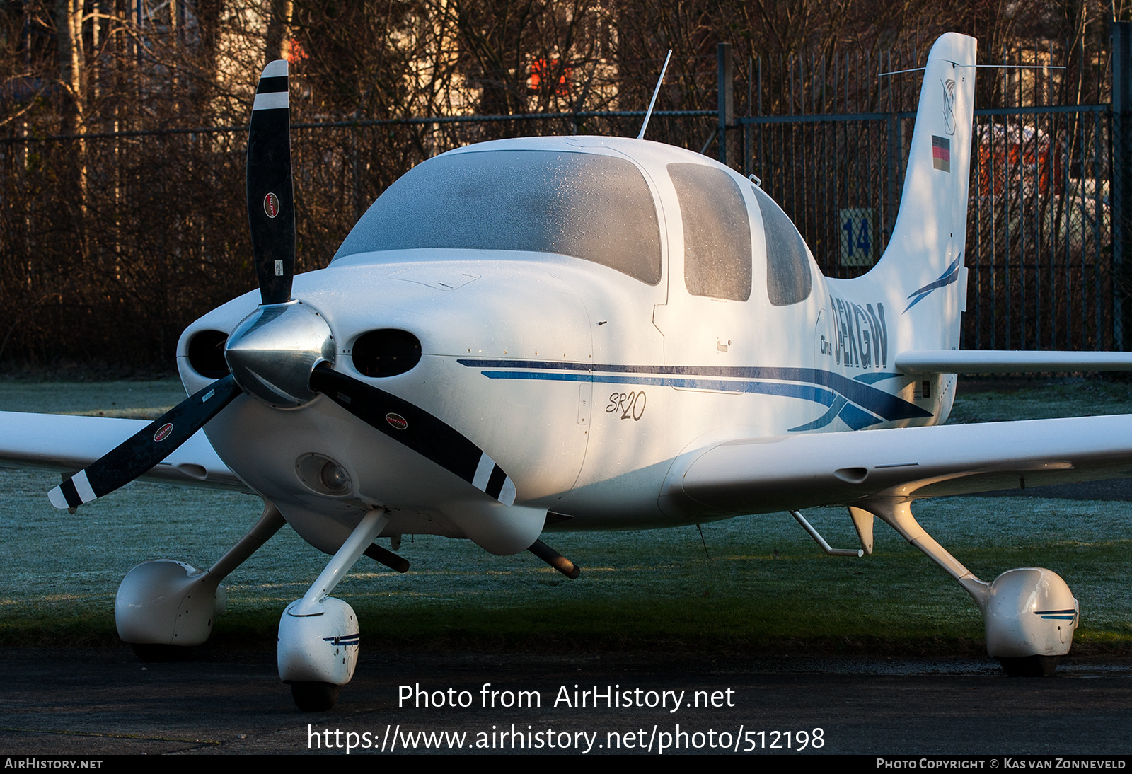 Aircraft Photo of D-EKGW | Cirrus SR-20 G1 | AirHistory.net #512198