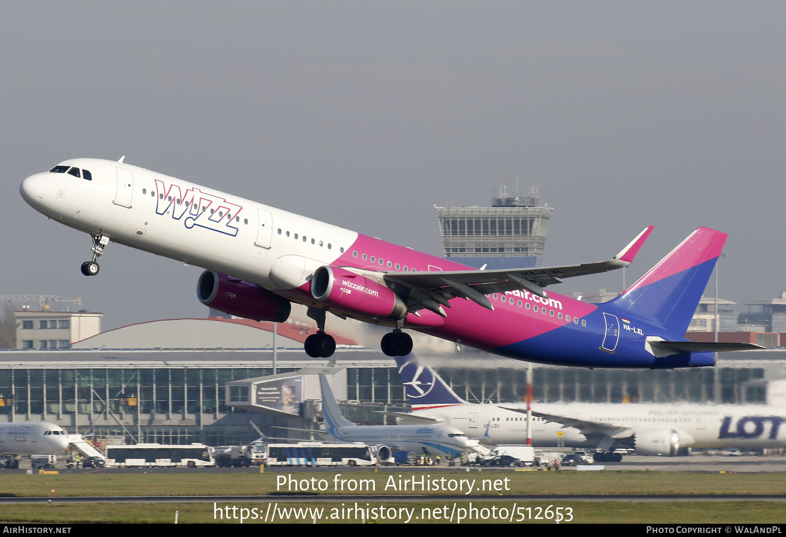 Aircraft Photo of HA-LXL | Airbus A321-231 | Wizz Air | AirHistory.net #512653