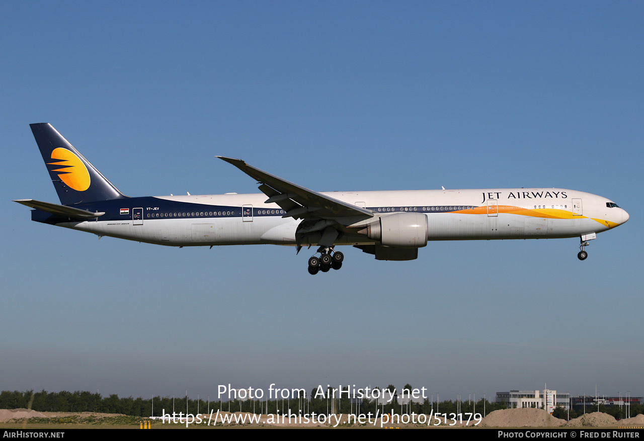 Aircraft Photo of VT-JEV | Boeing 777-35R/ER | Jet Airways | AirHistory.net #513179