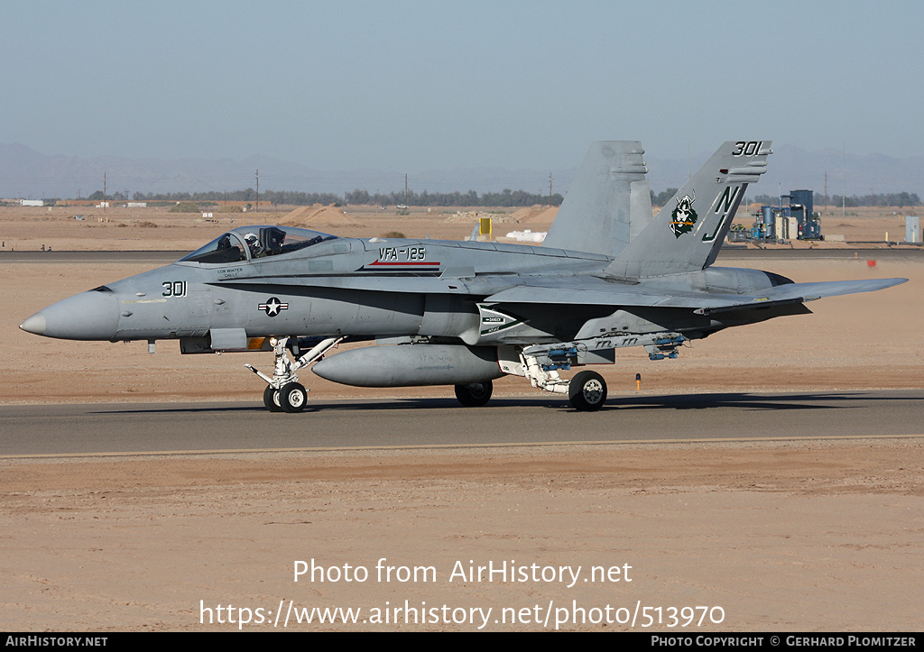 Aircraft Photo of 163443 | McDonnell Douglas F/A-18C Hornet | USA - Navy | AirHistory.net #513970