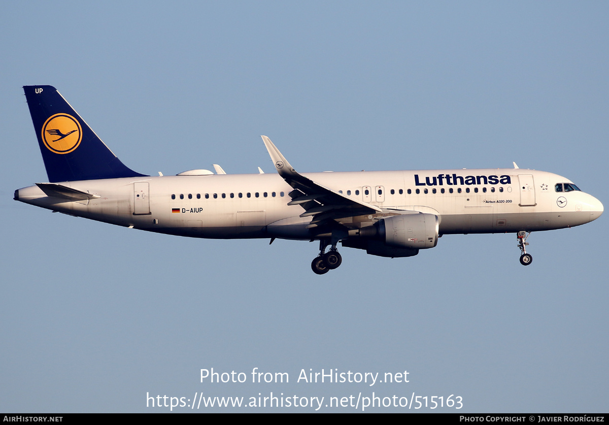 Aircraft Photo of D-AIUP | Airbus A320-214 | Lufthansa | AirHistory.net #515163