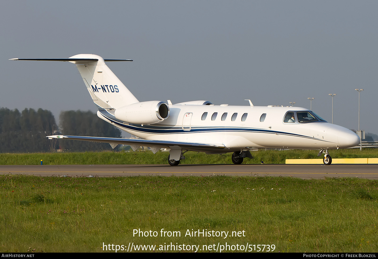 Aircraft Photo of M-NTOS | Cessna 525C CitationJet CJ4 | AirHistory.net #515739